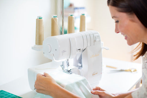 Choosing the Best Overlock Sewing Machine
