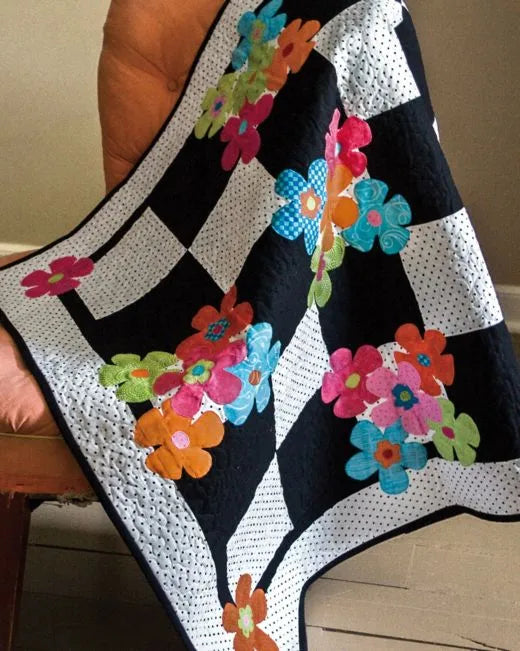 GO! Square-6 1/2" (6" Finished) Die