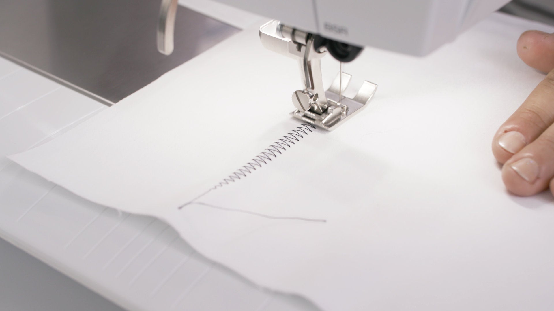 BERNINA 540 Sewing & Embroidery Machine