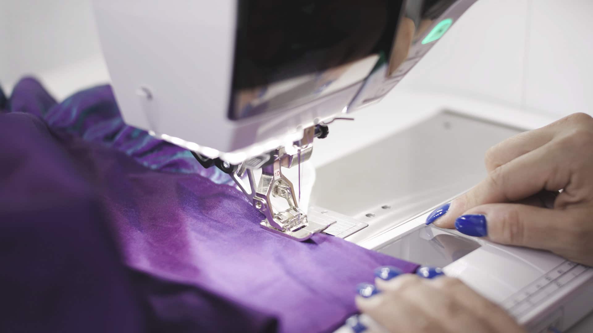 BERNINA 590 E