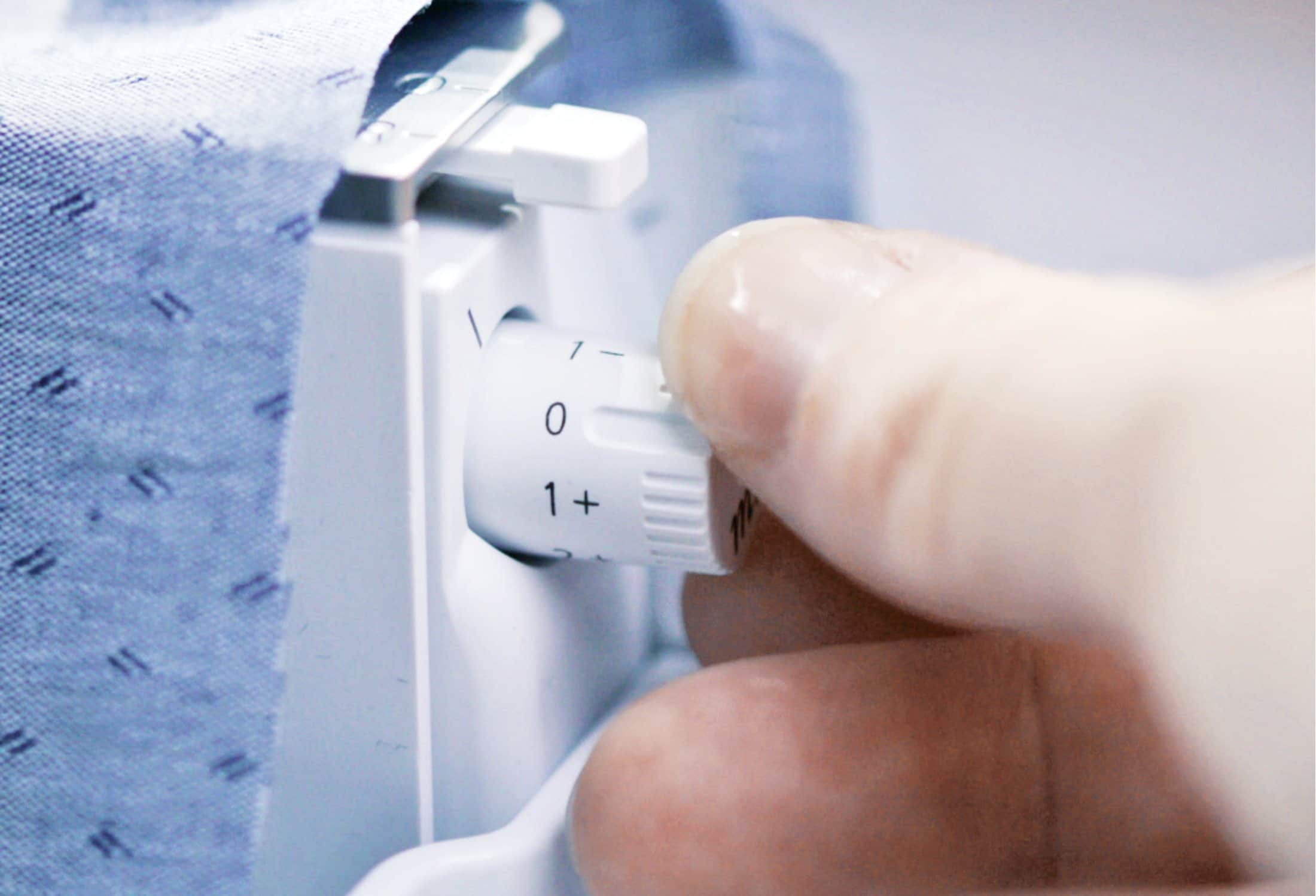 BERNINA L 890 With FREE Bonus Bundle