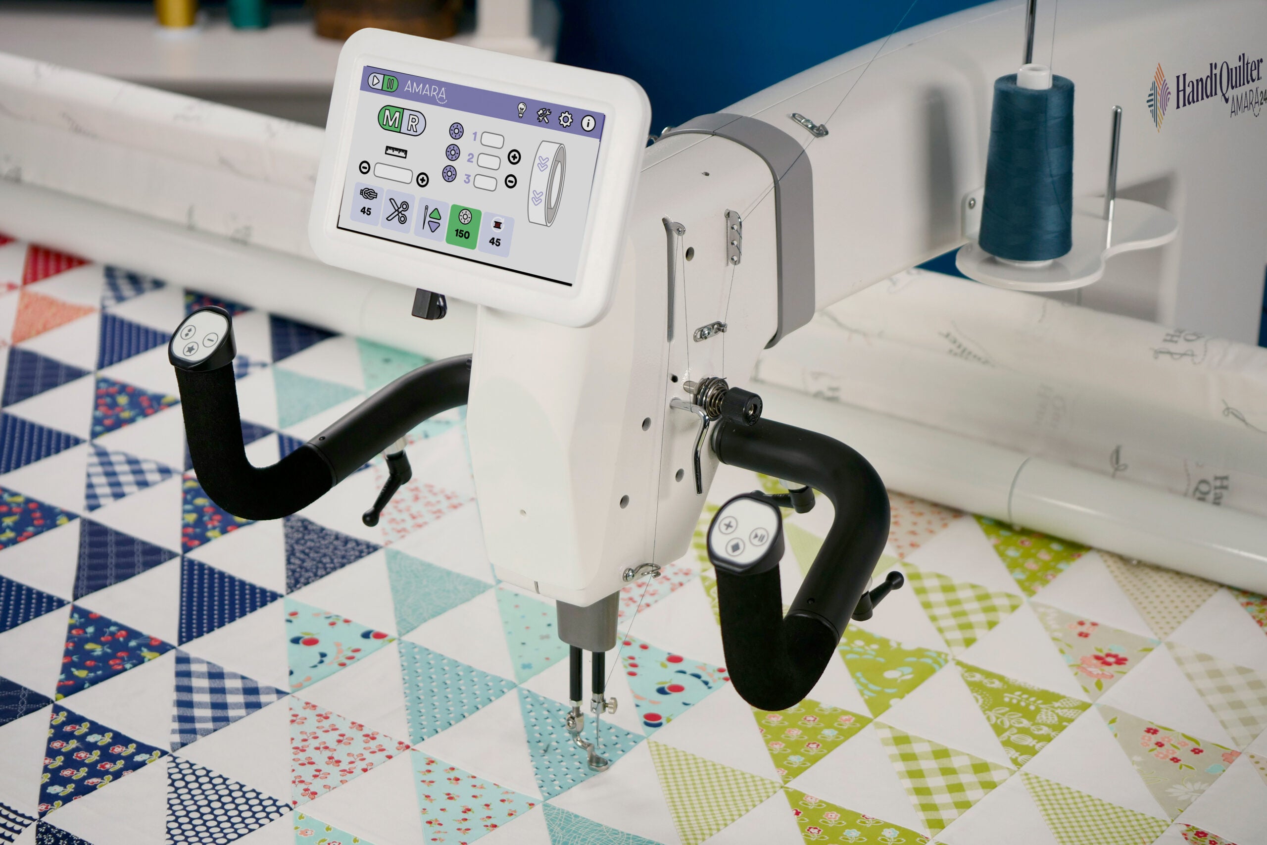 HQ Amara 24-inch Longarm Quilting Machine