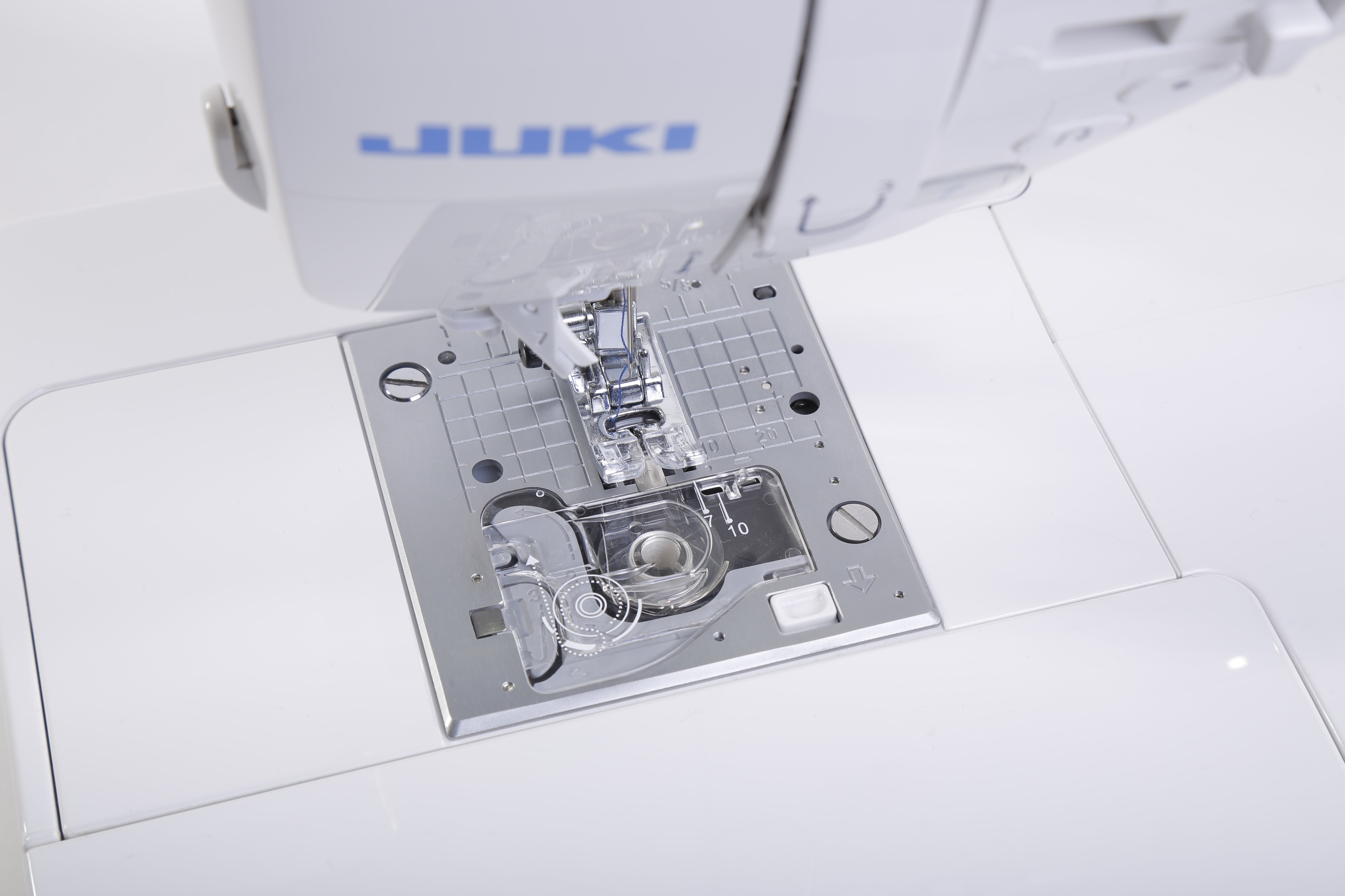 JUKI DX-2000QVP Sewing & Quilting Machine