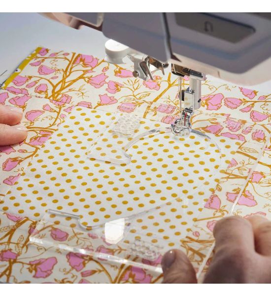 HUSQVARNA® VIKING® EPIC QUILT™ 97 Sewing Machine & Accessories Bundle