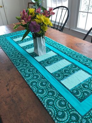 SERGE IT! TABLE RUNNER