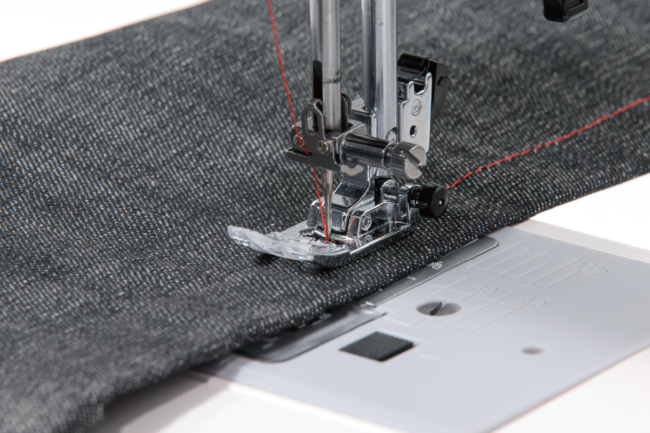 Juki HZL-LB5020 Computerized Sewing Machine