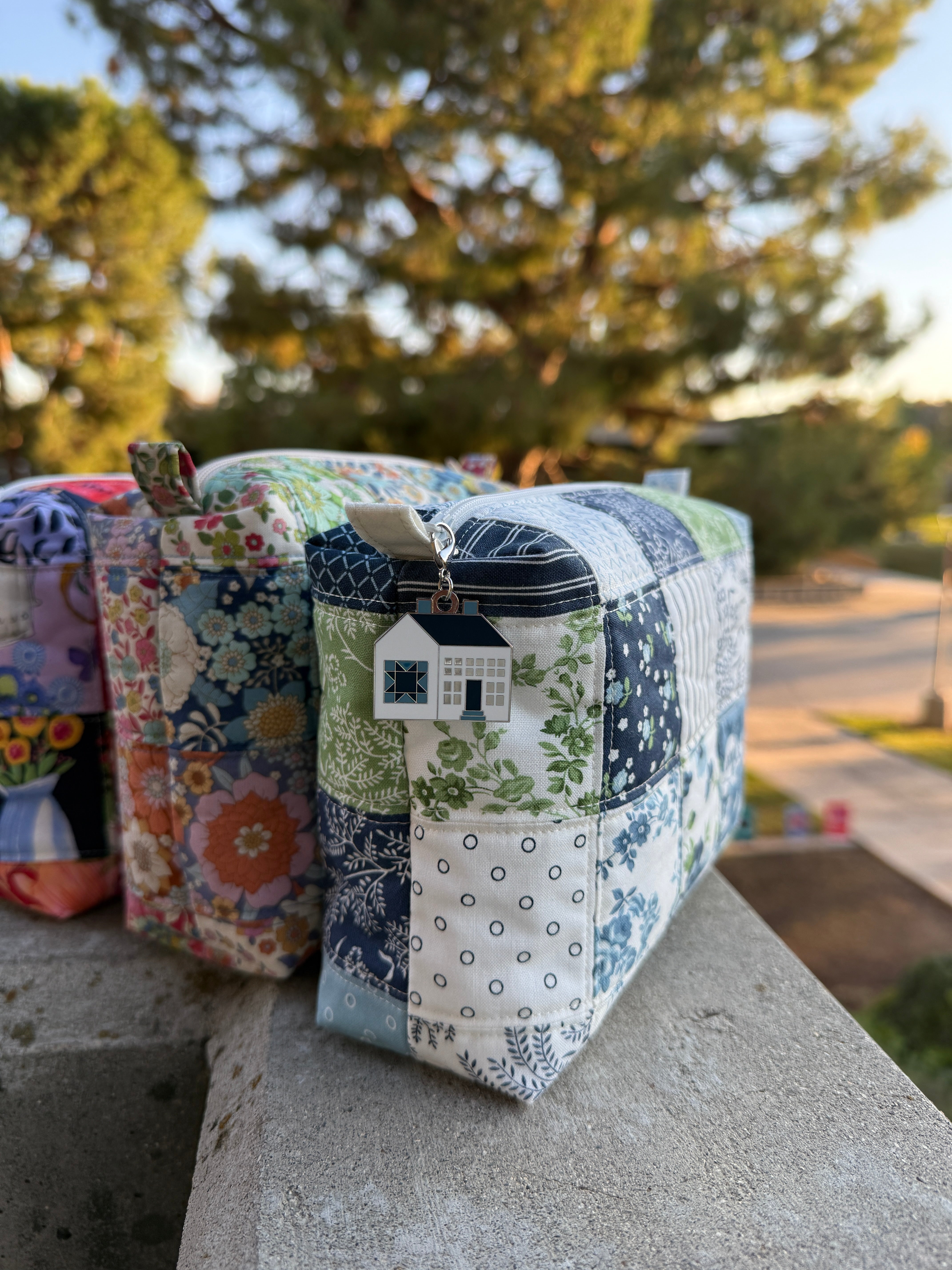 Charm Pack Zipper Tote 2/5/26 9:30a - 4p