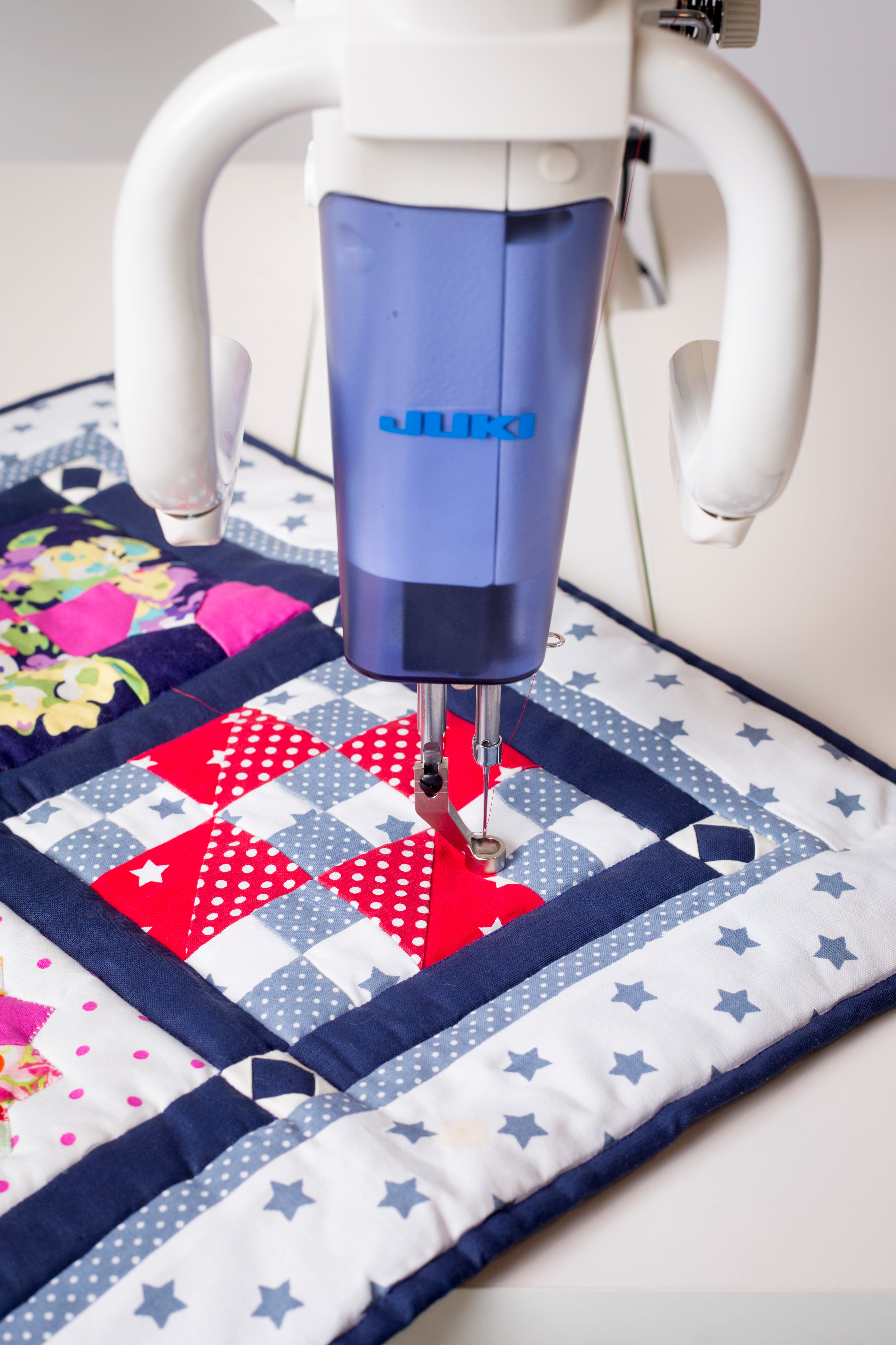 Juki Miyabi J-350 QVP-S Sit-Down Longarm Quilting Machine With Table
