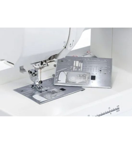 Janome Memory Craft 1000 Sewing & Embroidery Machine