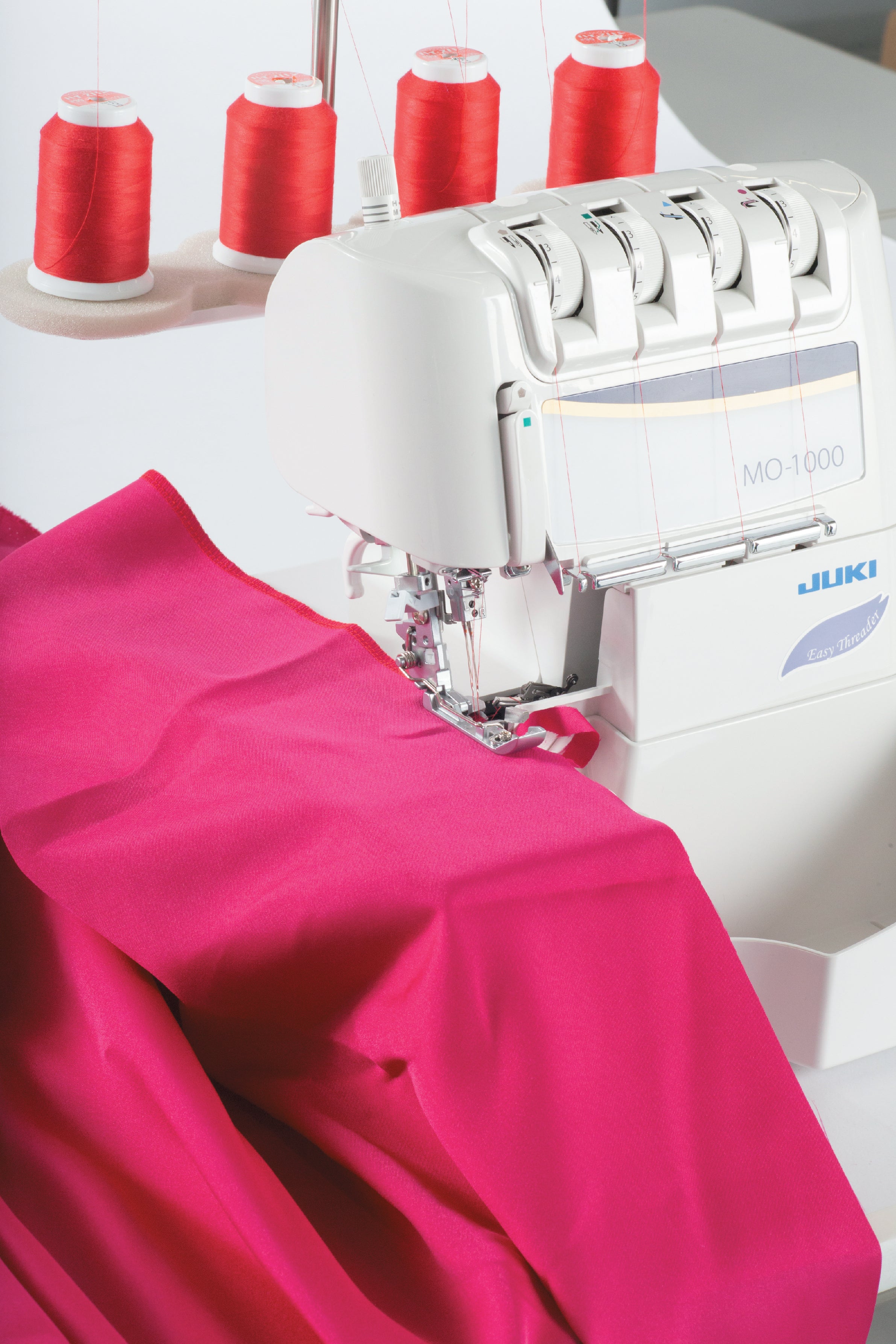 JUKI MO-1000 Air Threading Serger