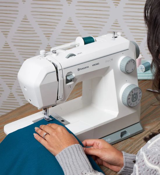 HUSQVARNA® VIKING® ONYX™ 15 Sewing Machine