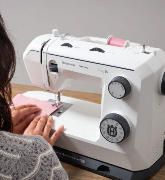 HUSQVARNA® VIKING® ONYX™ 25 Sewing Machine