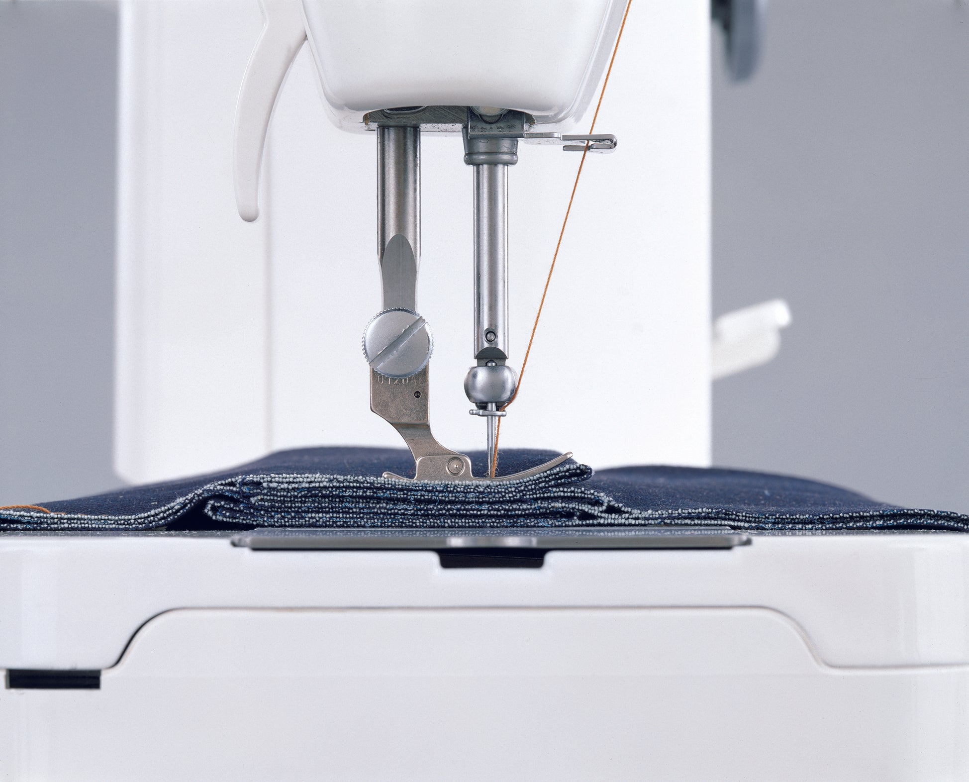 JUKI TL-2000Qi Sewing & Quilting Machine