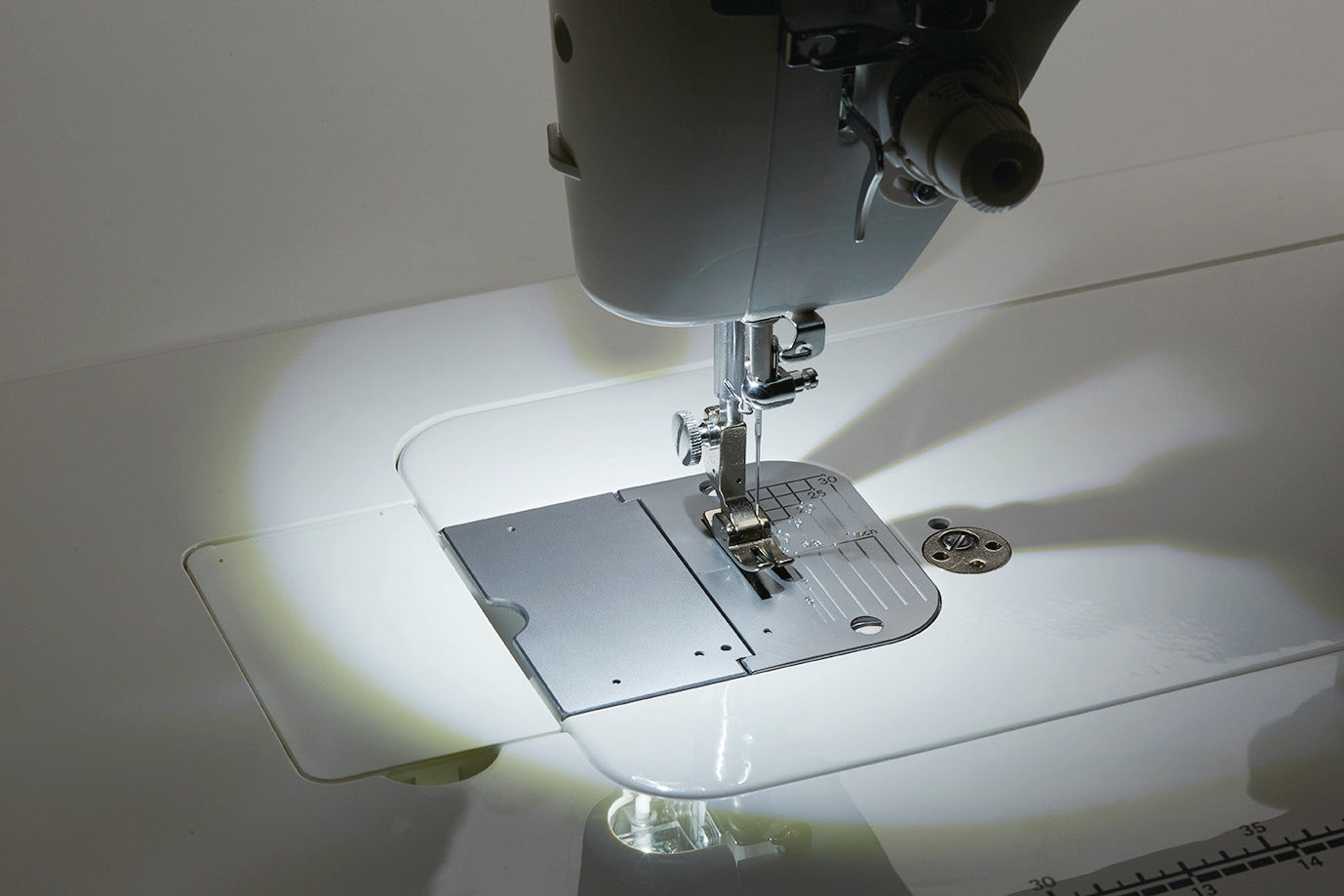 Juki TL-18QVP Haruka High-Performance Sewing Machine