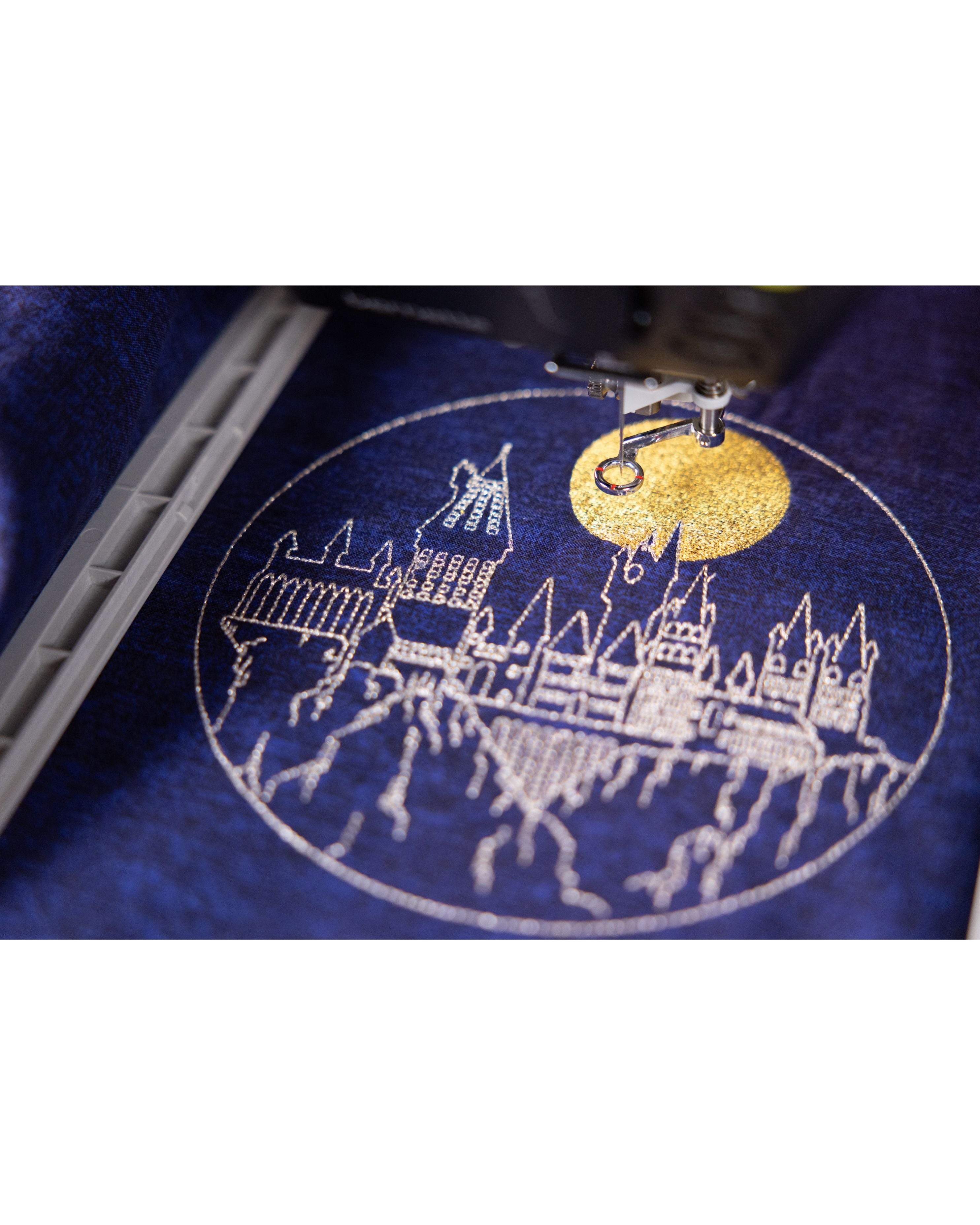 PRE-ORDER | Bernette 79 x Harry Potter™ Sewing & Embroidery Machine (Special Edition)