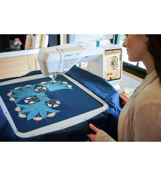 HUSQVARNA® VIKING® DESIGNER EPIC™ 3 — Sewing & Embroidery Machine
