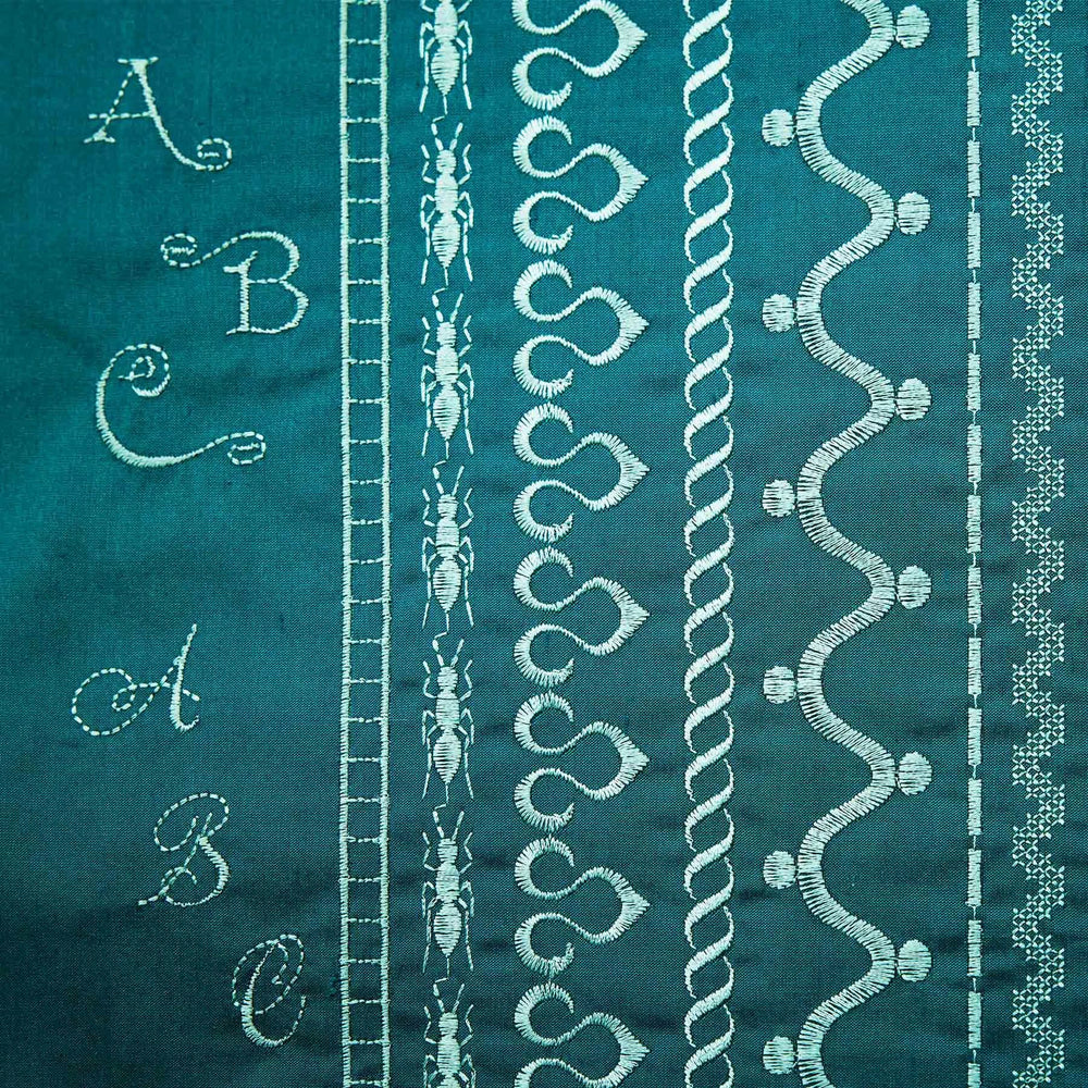 PFAFF® quilt expression™ 725 Sewing Machine