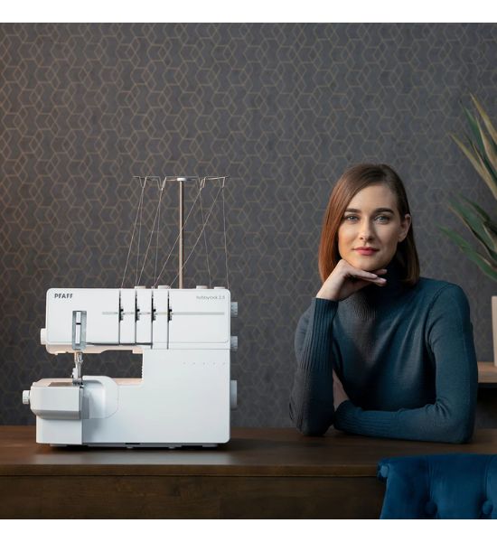 PFAFF® hobbylock™ 2.5 Overlock Machine