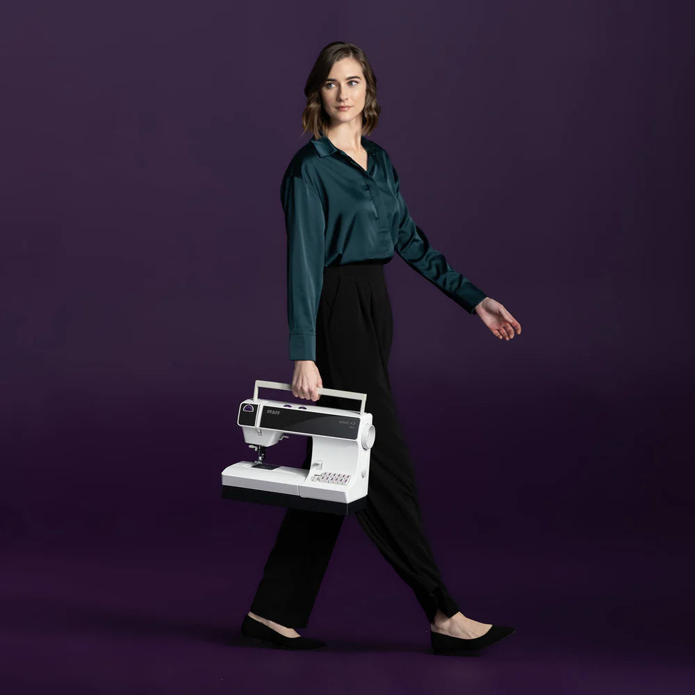 PFAFF® select™ 4.2 Sewing Machine