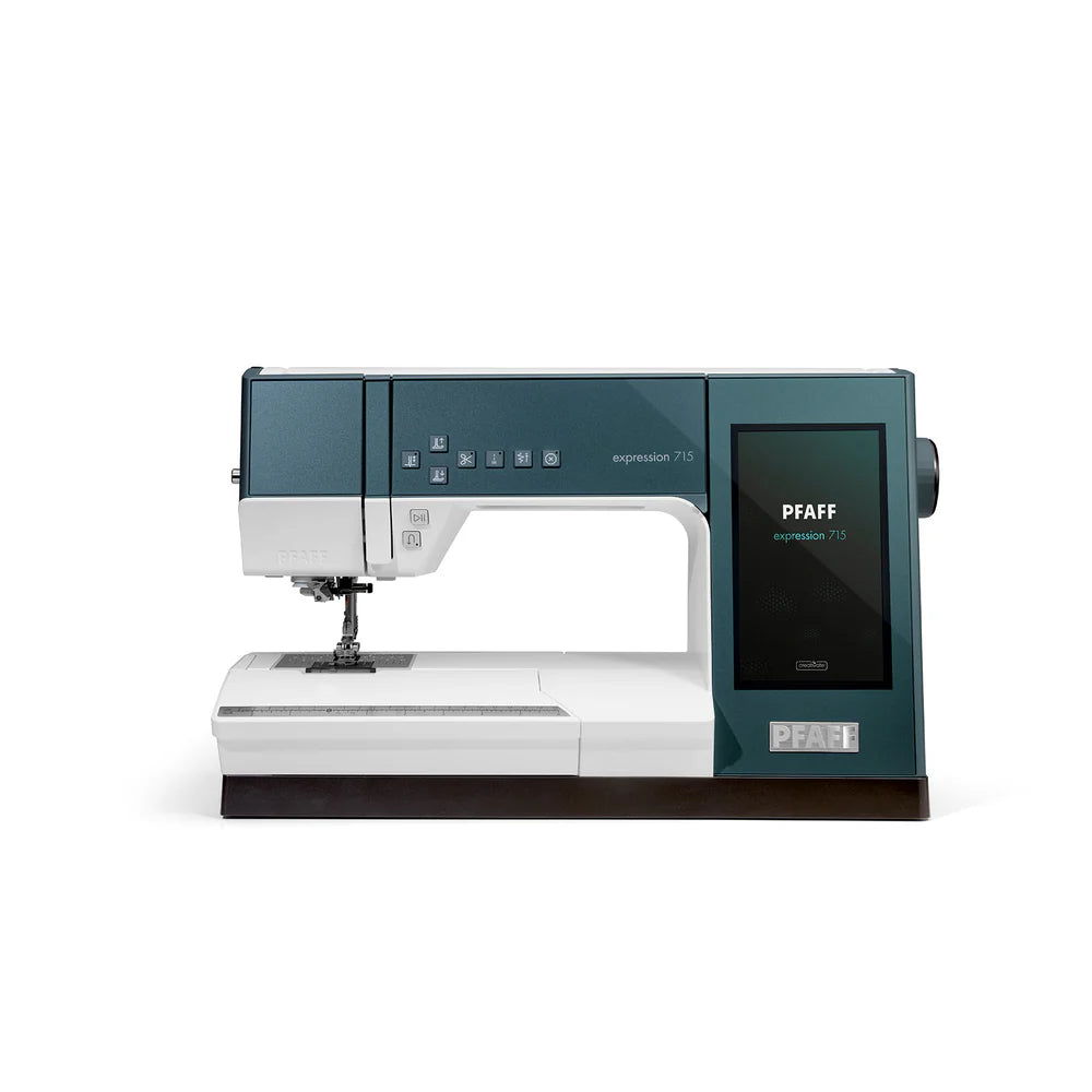 PFAFF® quilt expression™ 725 Sewing Machine
