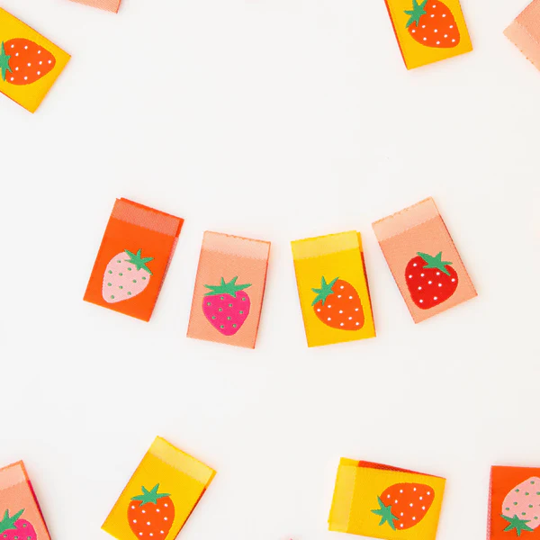 STRAWBERRY MULTIPACK WOVEN LABELS