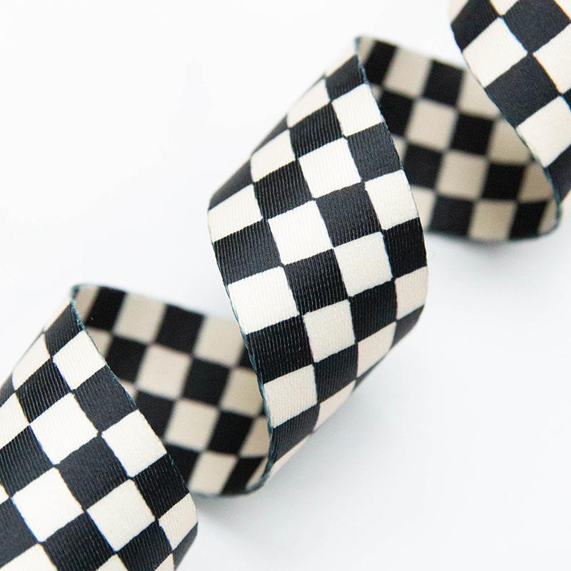 Per Yard Webbing 1.5" Checker in Blk/Nat SSCWEB 58 Stitch Supply