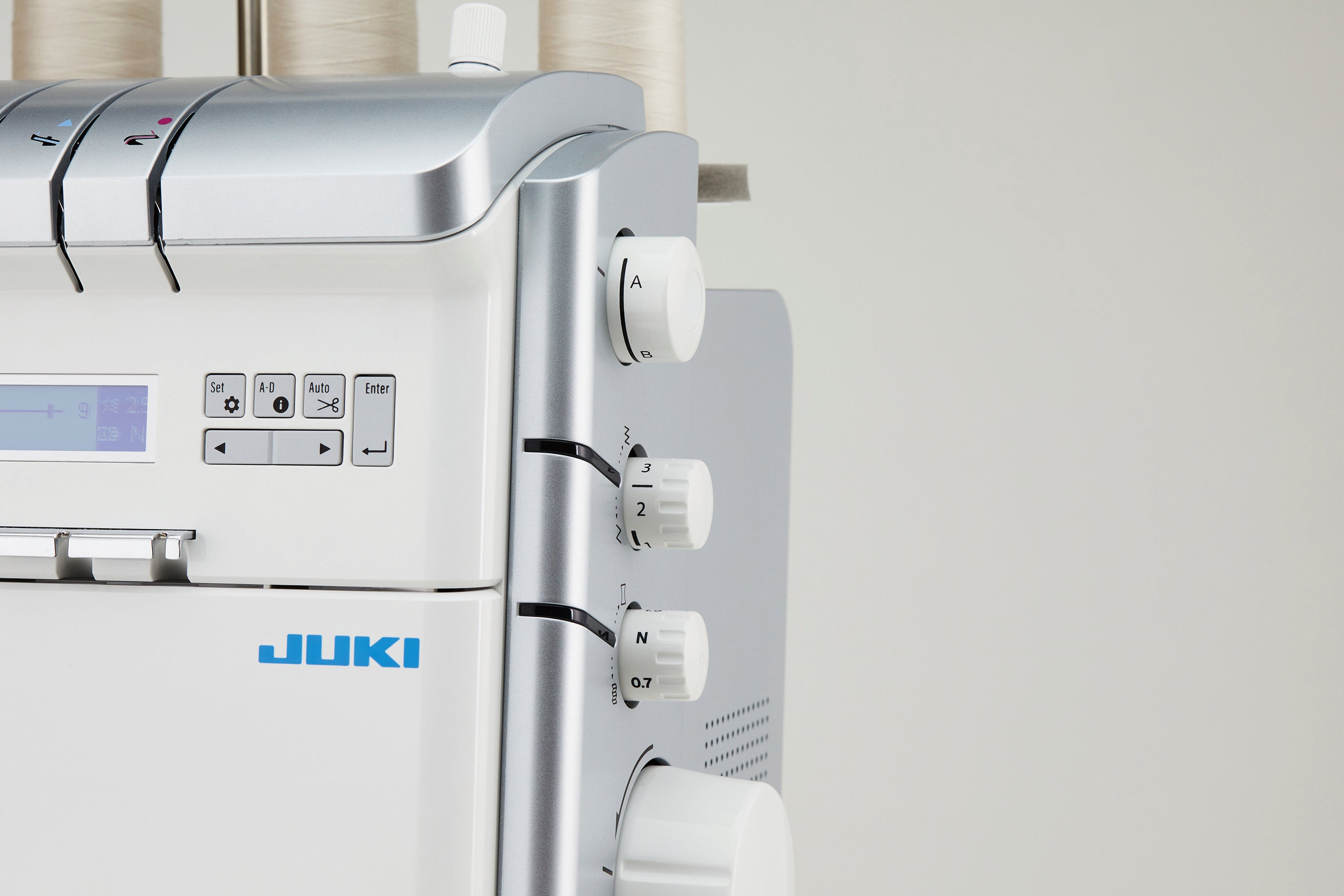 JUKI Akane MO-3000QVP Overlock Serger