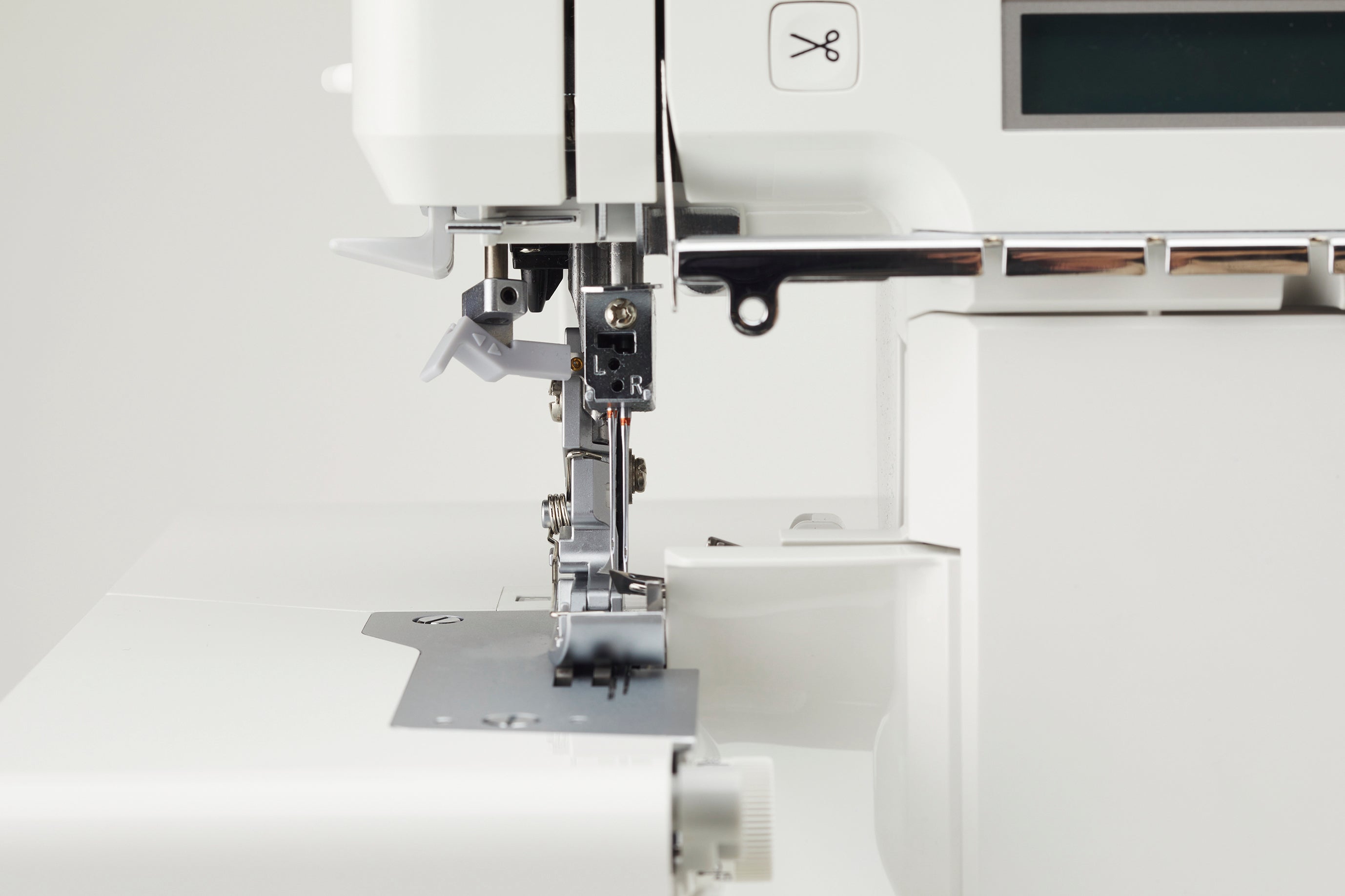 JUKI Akane MO-3000QVP Overlock Serger