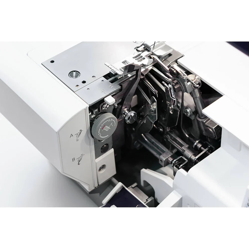 Refurbished PFAFF® admire™ air 6000 Black Coverlock Machine