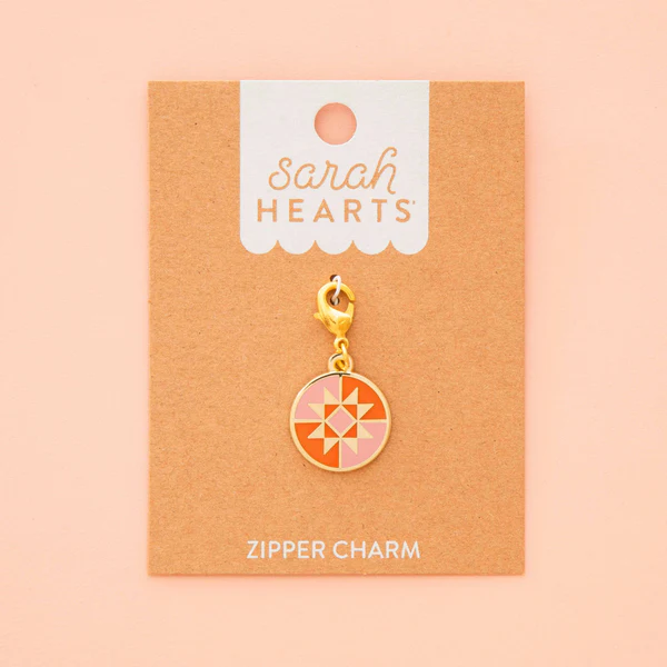 ROUND QUILT STAR ZIPPER CHARM