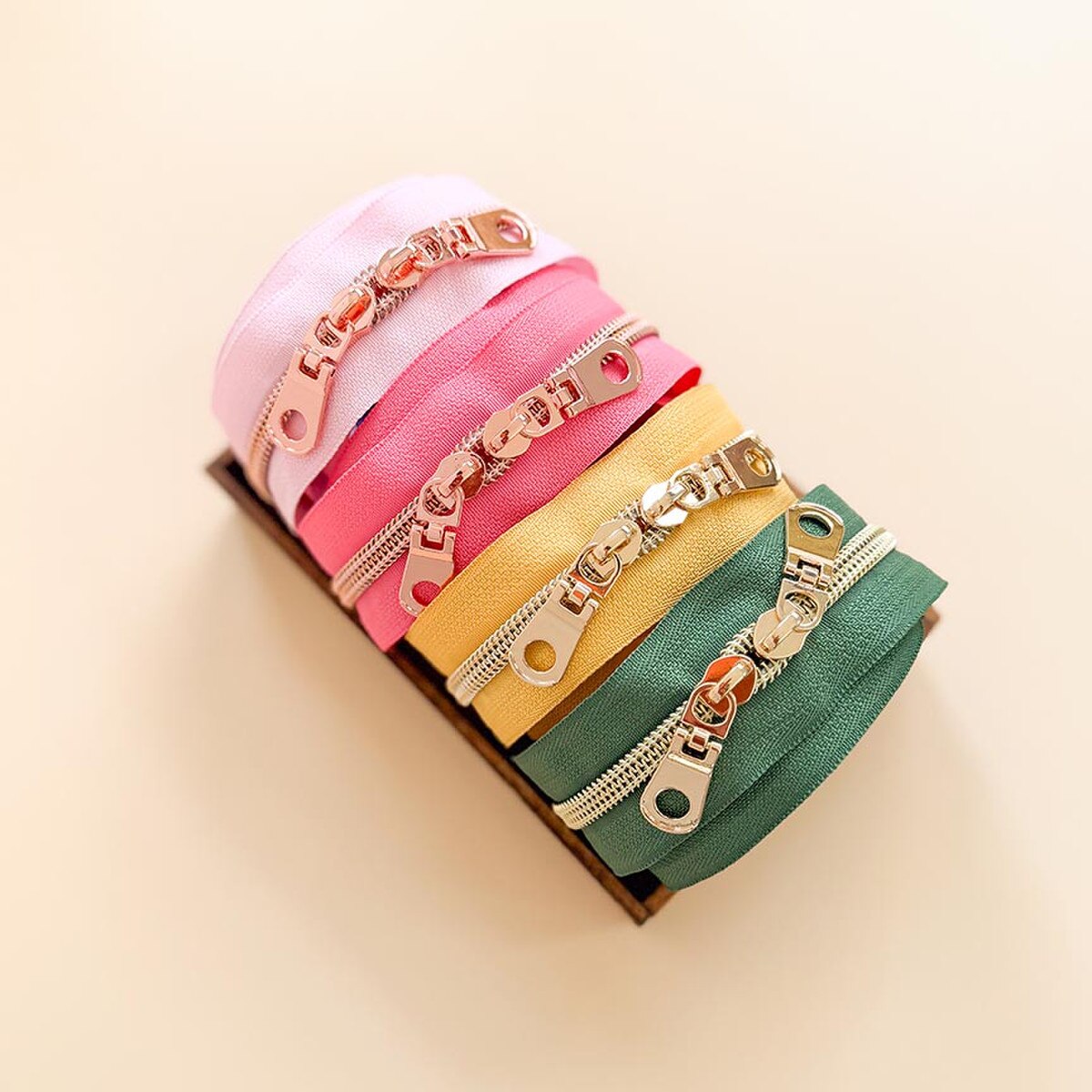 Minki Kim Ashmere Pouch Panel Zipper Set