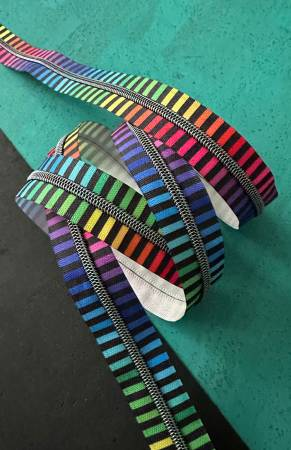 WIDE RAINBOW STRIPE ZIPPER TAPE