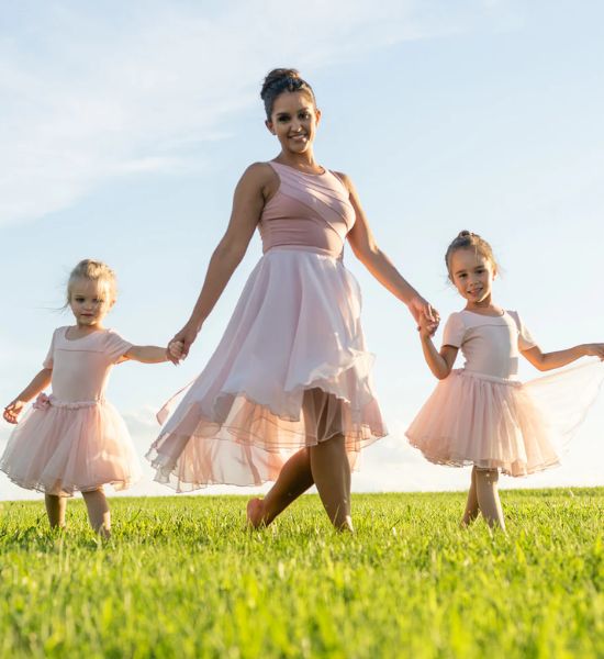 Refurbished HUSQVARNA® VIKING® AMBER™ Air S | 400 Overlock Machine