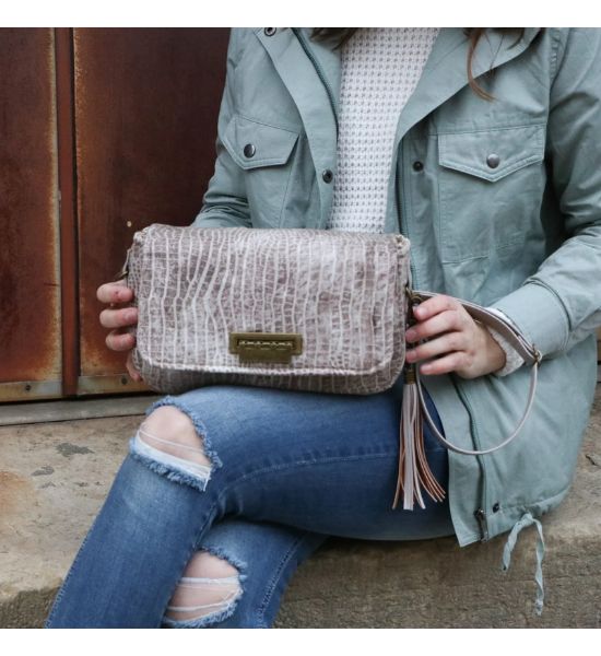 Carrie Bag Pattern — Sallie Tomato (LST185)