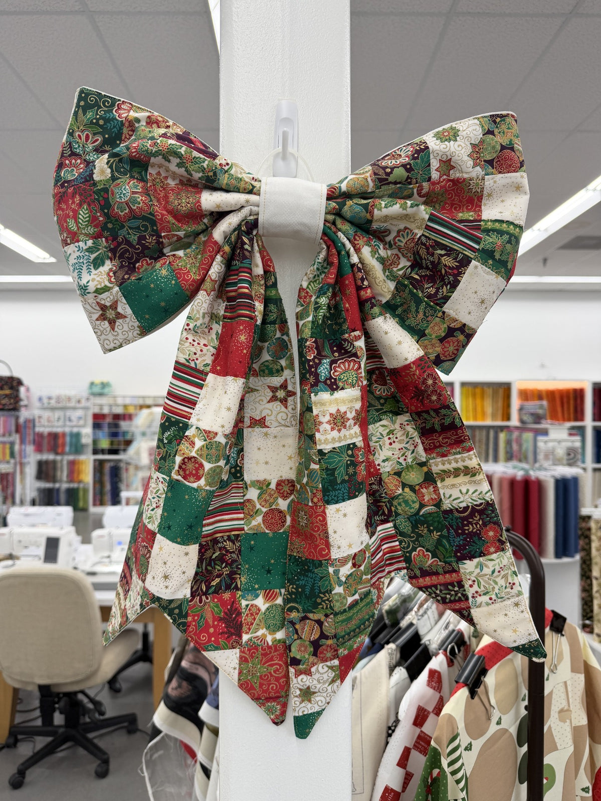 Patchwork Quilted Bow 11/10/26 9:30a-4p