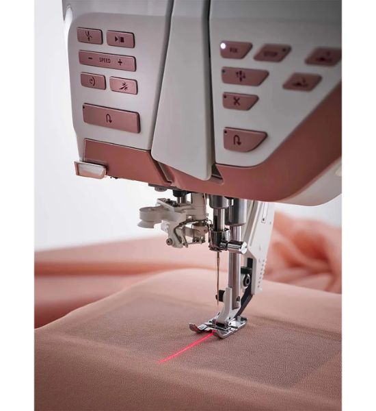 Husqvarna Viking Designer Epic 2 — Pre-Loved OPEN BOX