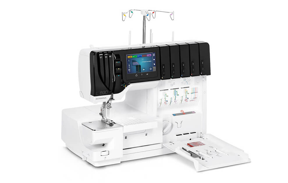 BERNINA L890 The revolutionary Overlock/Coverstitch Combo