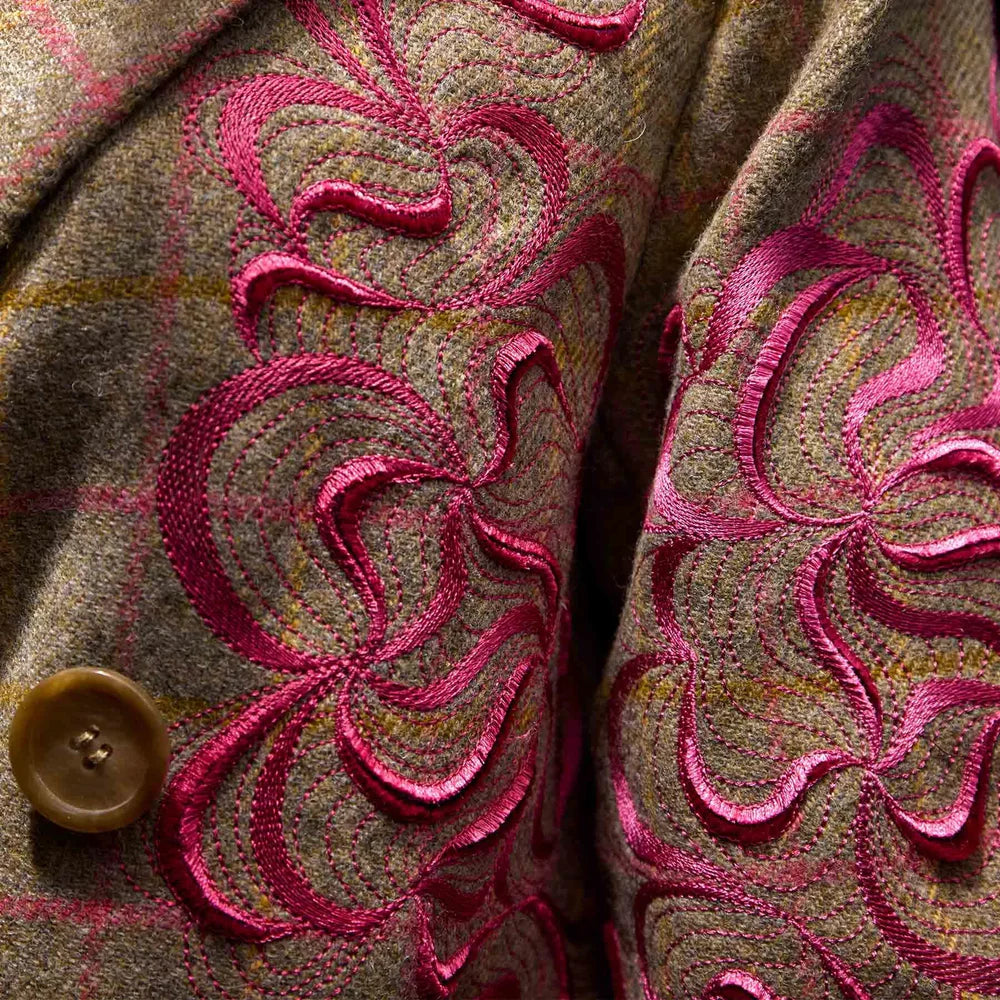 PFAFF® creative expression™ 750 Sewing and Embroidery Machine